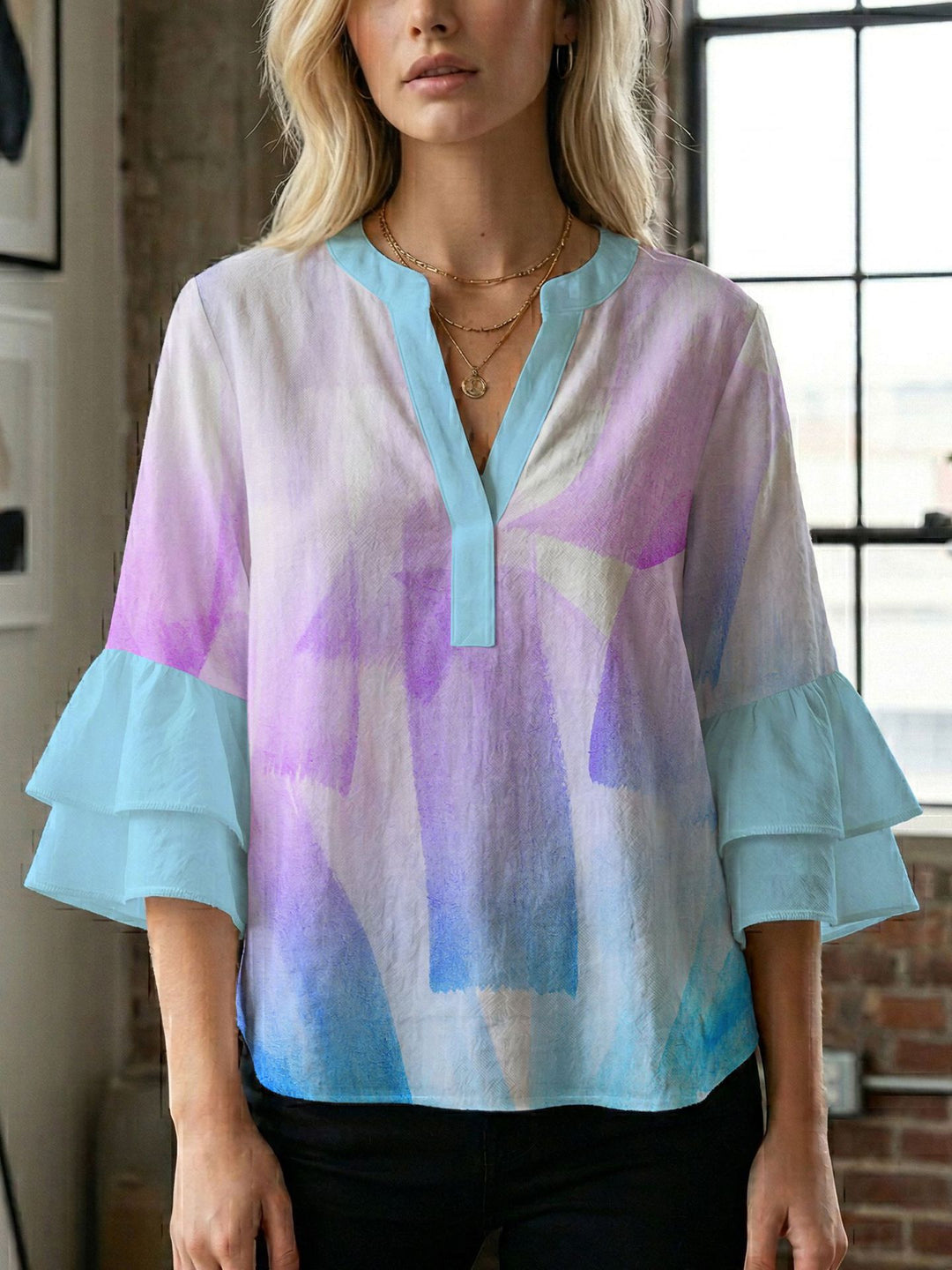 Ladies blouse with beautiful floral design Lisslune