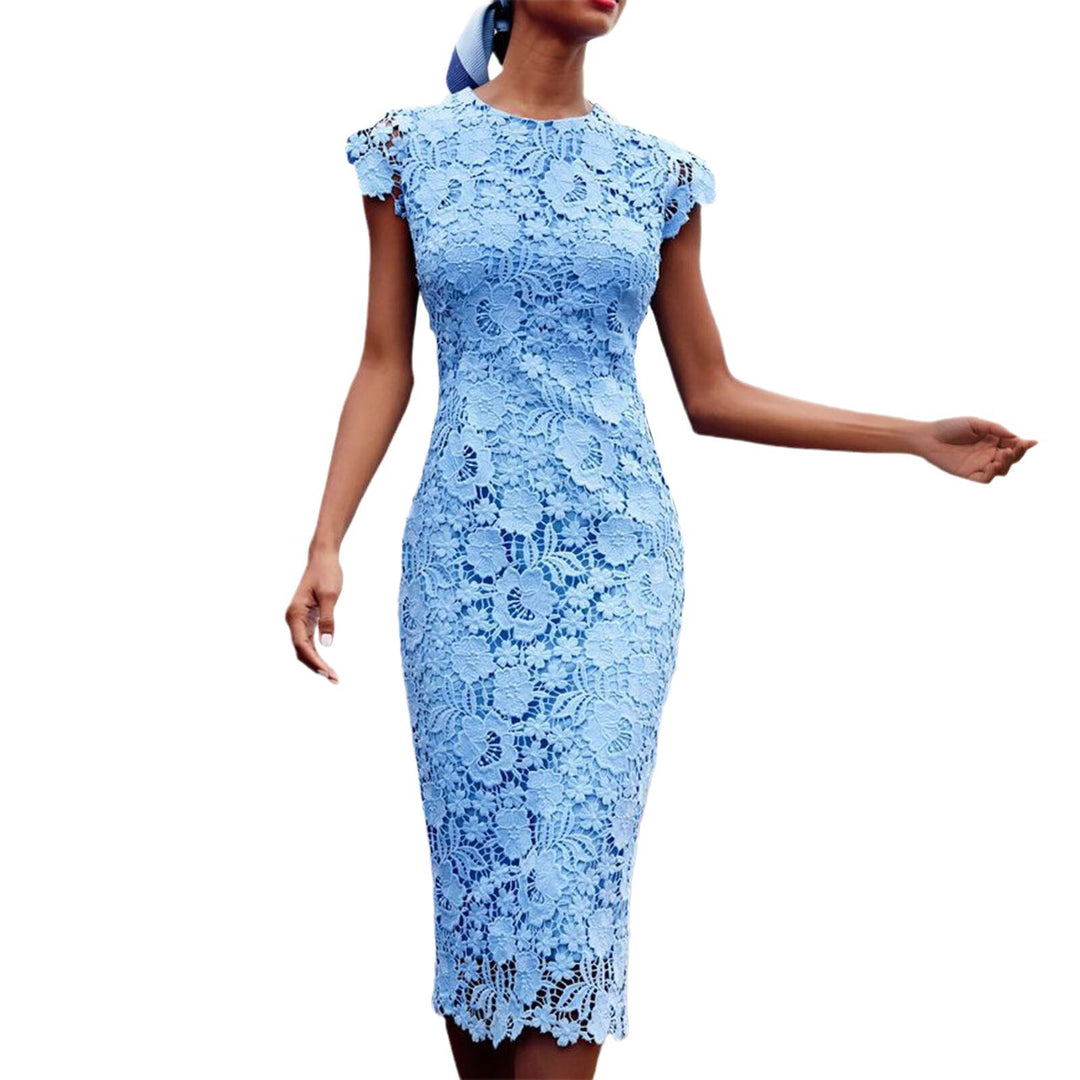Women's sheath dress with floral lace top and figure-hugging cut Lisslune