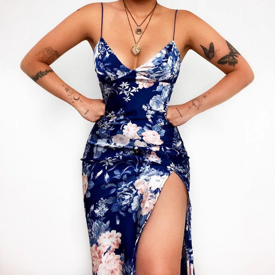 Women's maxi dress with deep V-neck and elegant slit