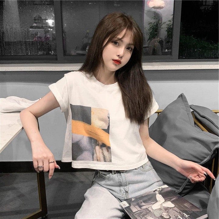 Women’s Crop T-Shirt with Creative Graphic Print Lisslune
