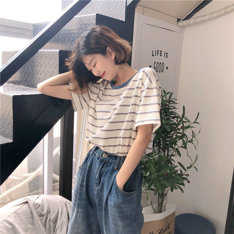 Women Striped T-Shirt with Round Neck and Loose Fit Lisslune