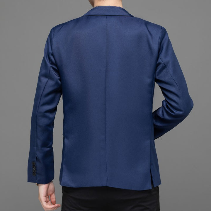 Men's modern blazer with an elegant fit and practical pockets Lisslune