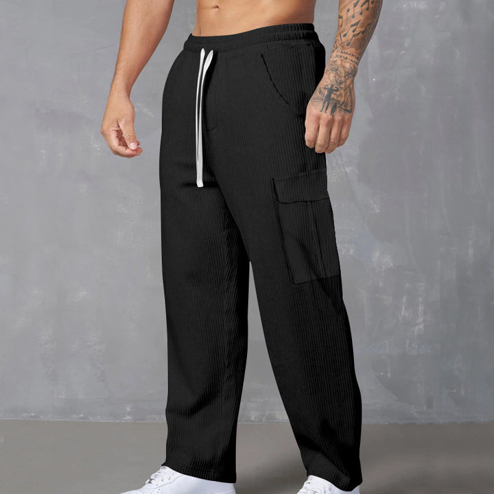 Men's cargo joggers with practical side pockets and elastic waistband Lisslune