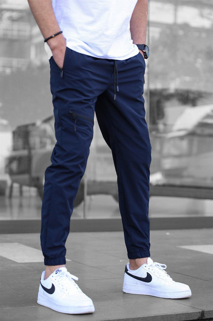 Men's sporty jogging pants with practical zip pockets and elastic waistband Lisslune