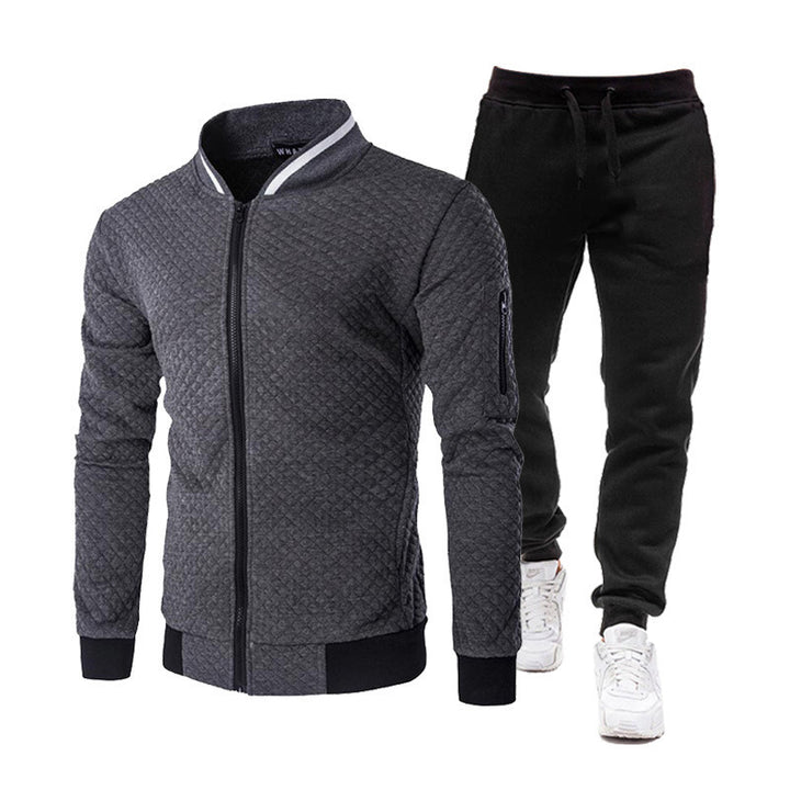 Men's sporty tracksuit set with practical zipper and elastic cuffs Lisslune
