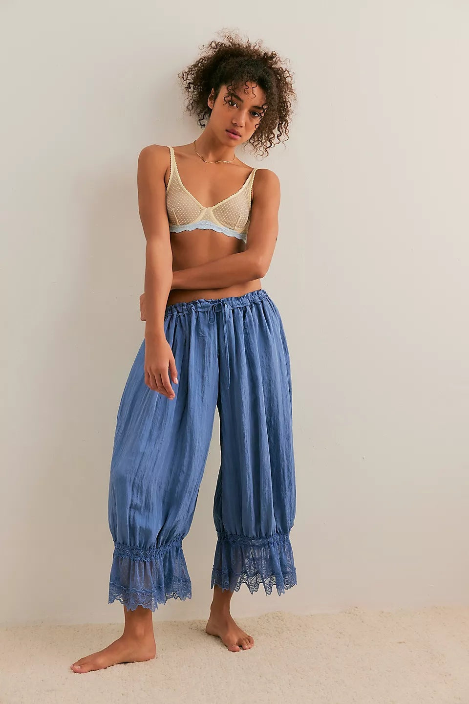 Women's Airy and Elegant Culotte with Lace Trim Lisslune