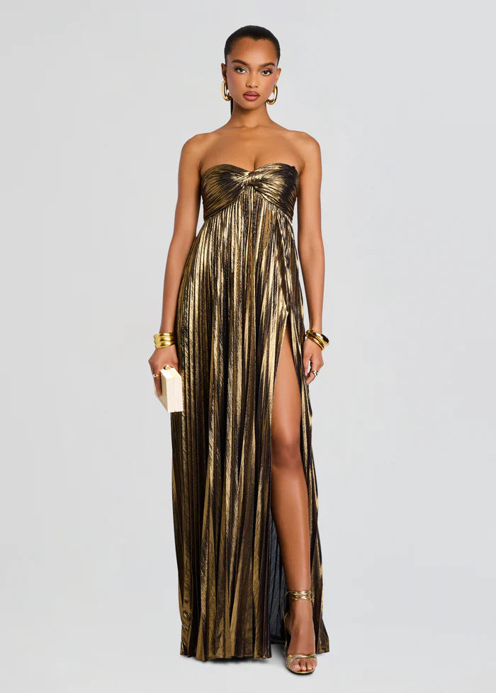 Women's evening dress with off-shoulder design and elegant slit Lune London