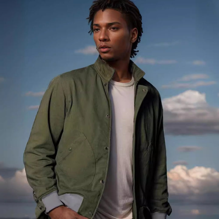 Men's lightweight quilted jacket with practical side pockets and modern collar Lisslune