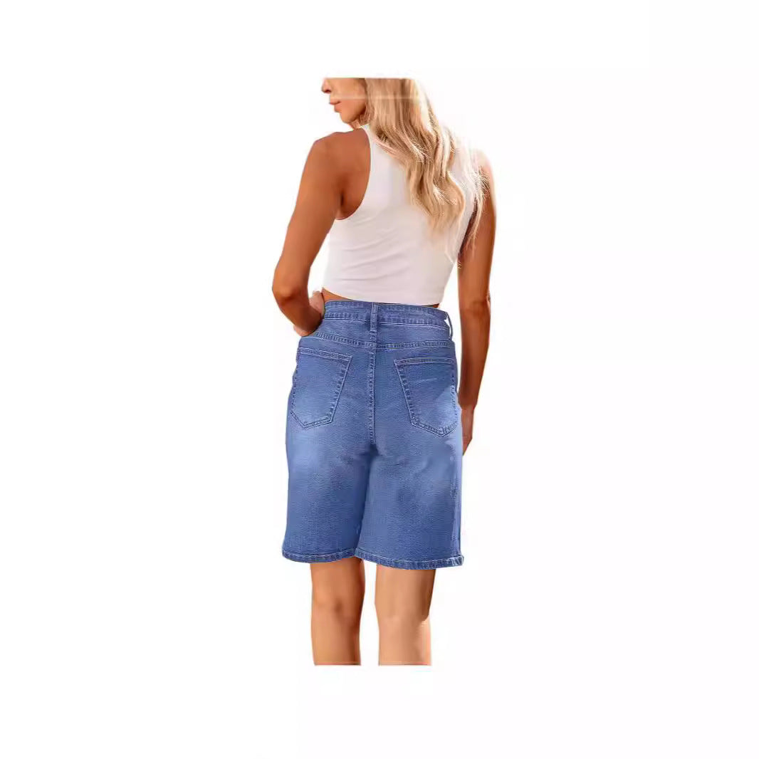 Women’s denim shorts with a casual cut and casual details Lisslune