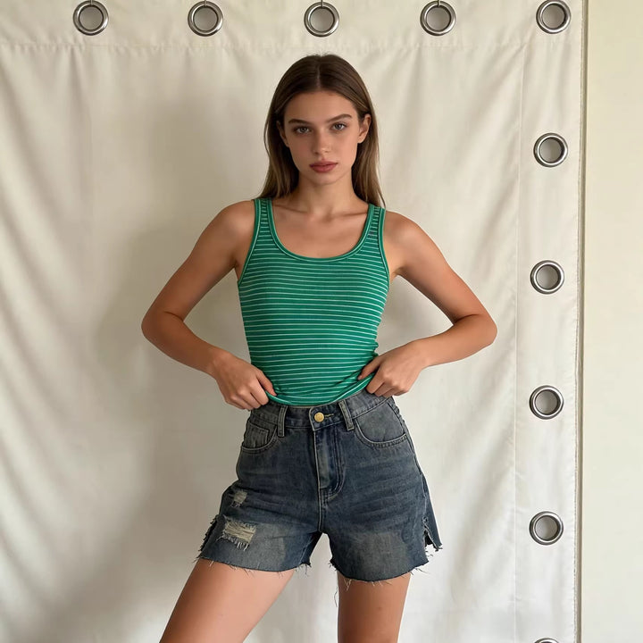 Women's casual denim shorts with frayed hems and side slit Lisslune