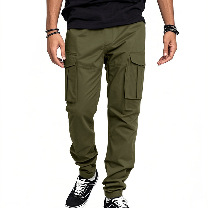 Men's cargo pants with functional pockets and modern cut Lisslune