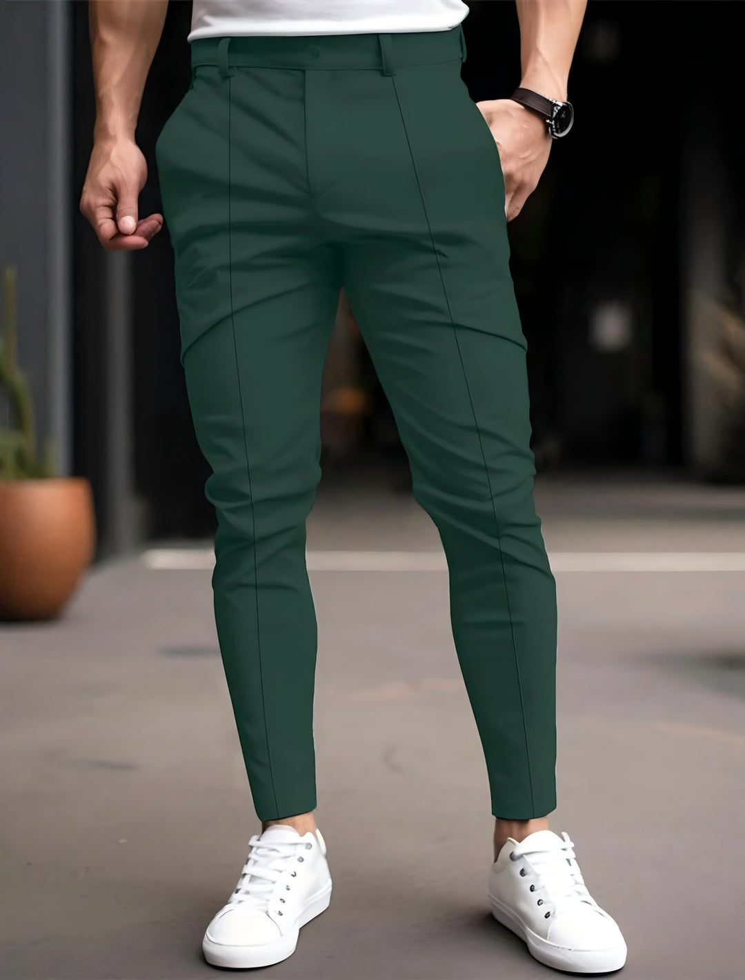 Men's stylish slim-fit chinos with elastic waistband and versatile pockets Lisslune