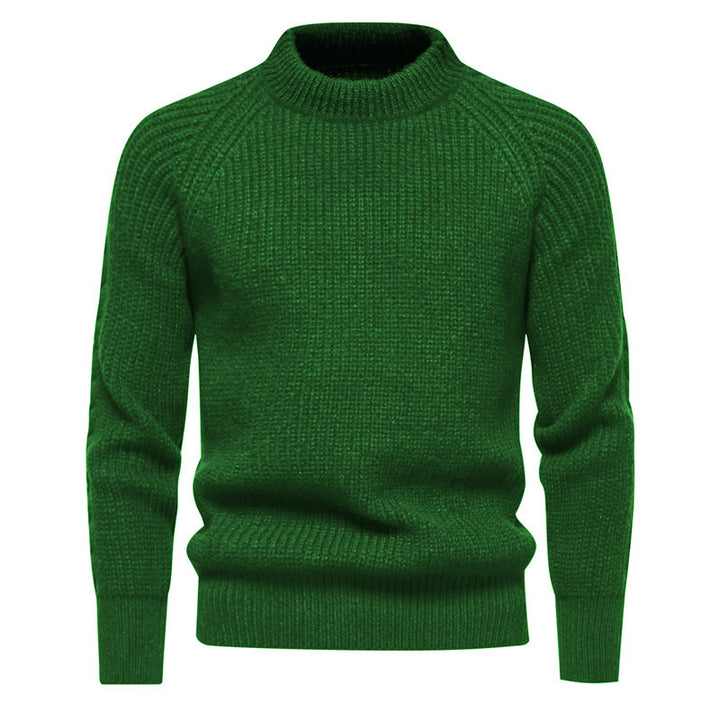 Men's chunky knit sweater with high collar and timeless design Lisslune