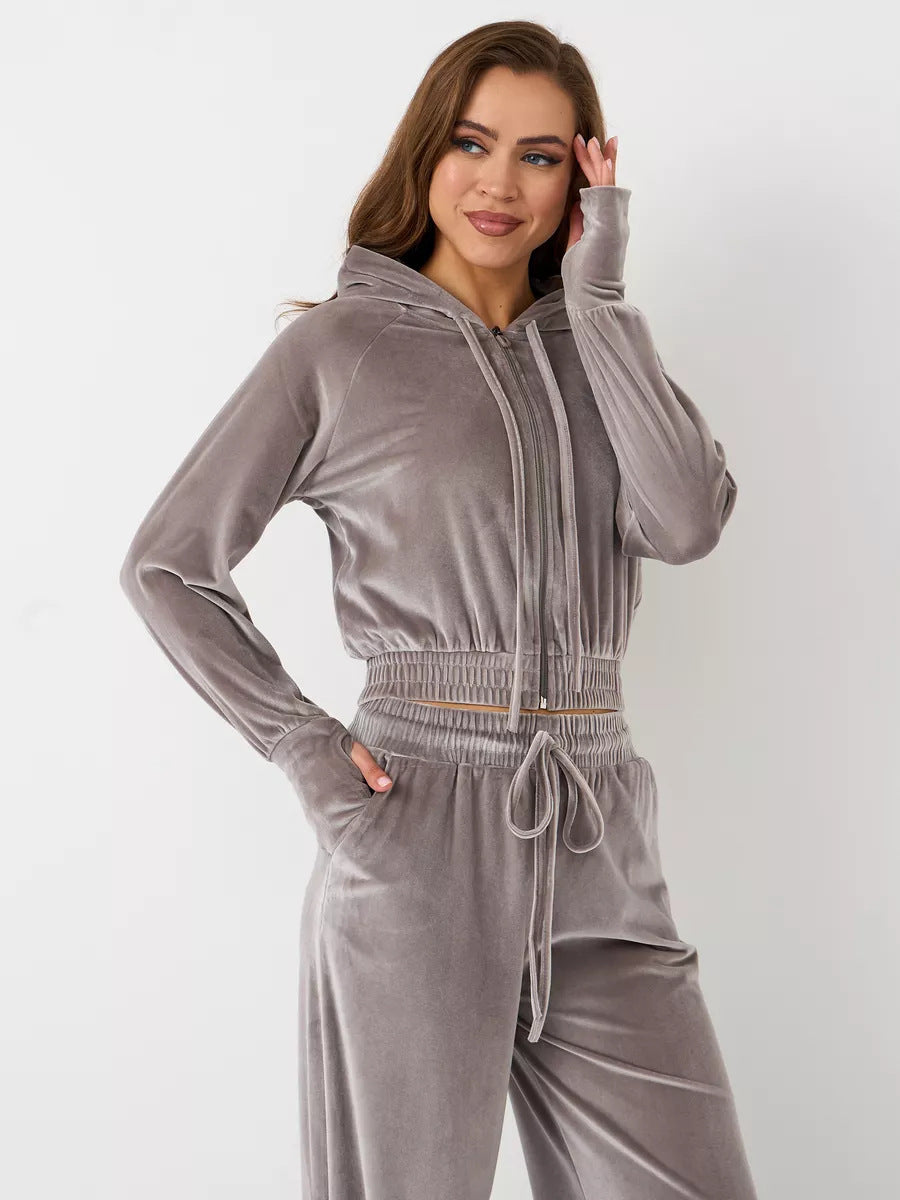 Ladies fashionable velour loungewear set with cropped jacket and wide pants Lisslune