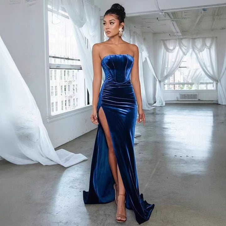 Ladies elegant evening dress with tailored silhouette and high slit
