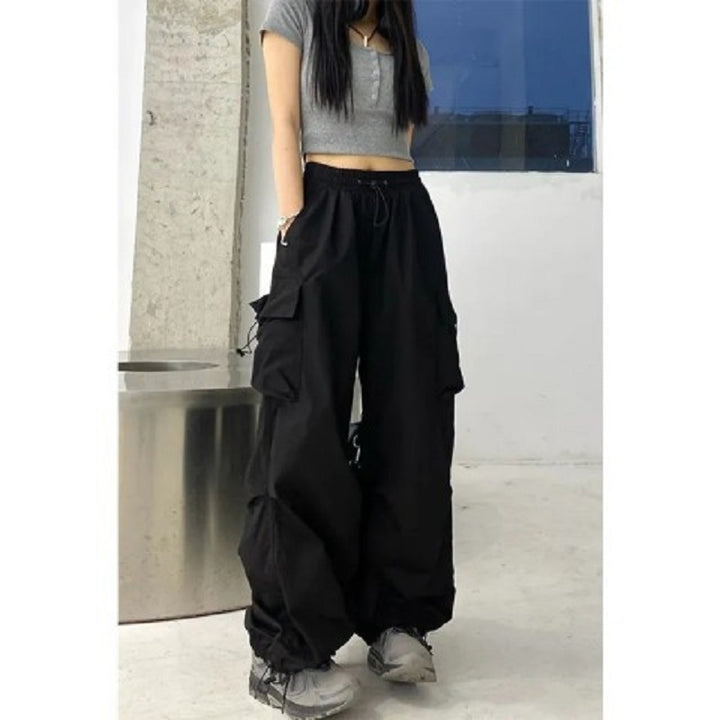 Women's cargo pants with practical side pockets and elastic waistband Lisslune 1775573717