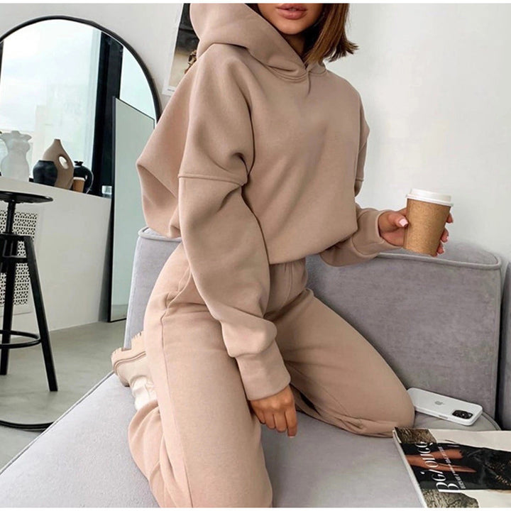 Women’s casual hoodie jumpsuit with practical pockets and modern cut Lisslune