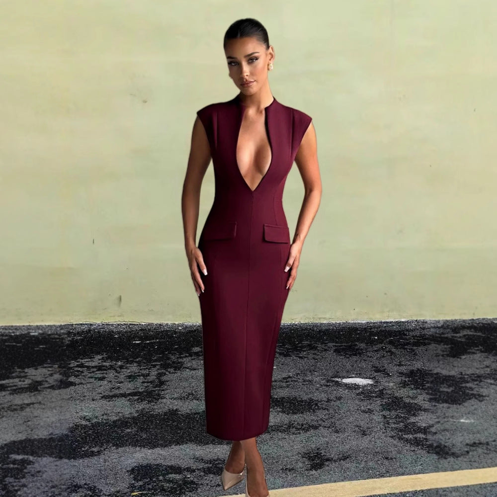 Women's elegant form-fitting dress with deep V-neck and practical pockets