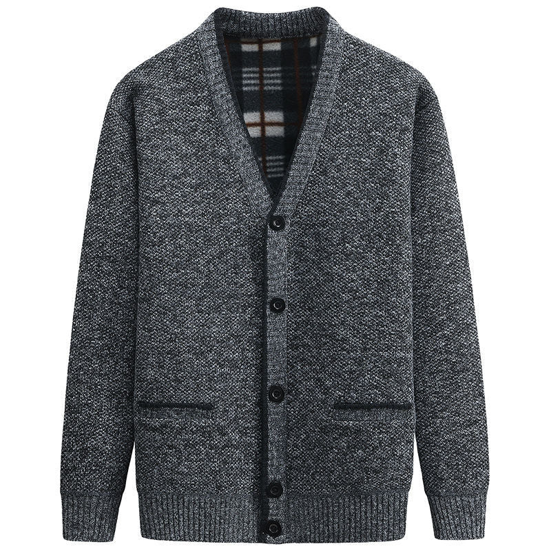 Men's stylish cardigan with V-neck and lovely details Lisslune