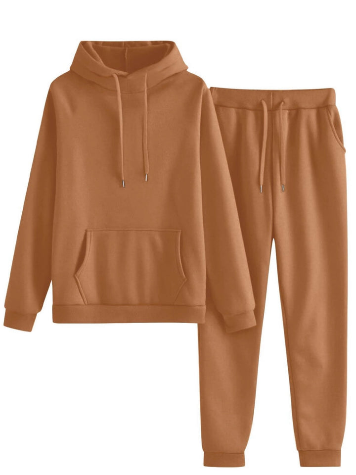 Women's hoodie and jogger set in a casual cut with practical pockets Lisslune