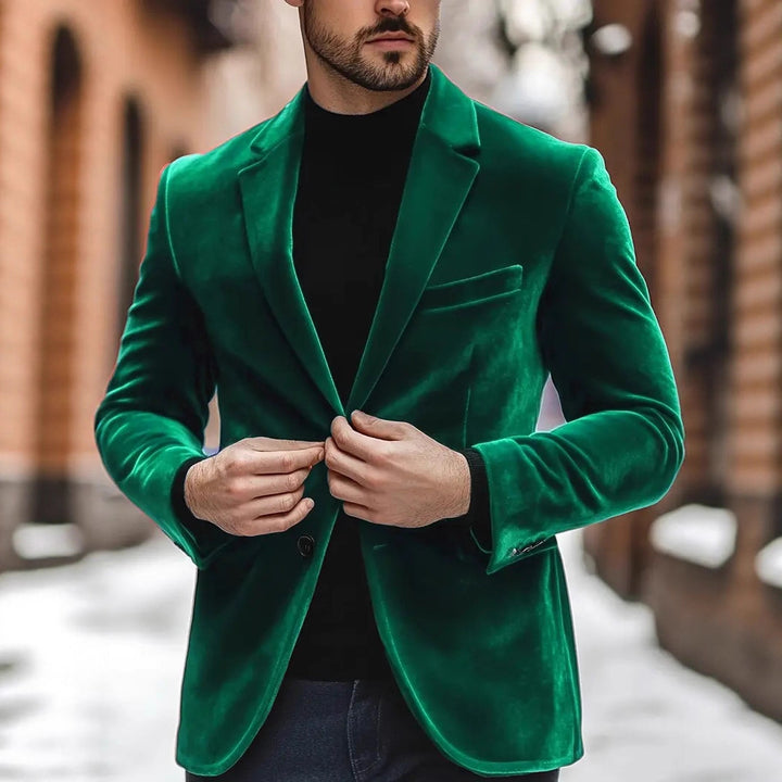 Men's elegant velvet blazer with modern cut Lisslune