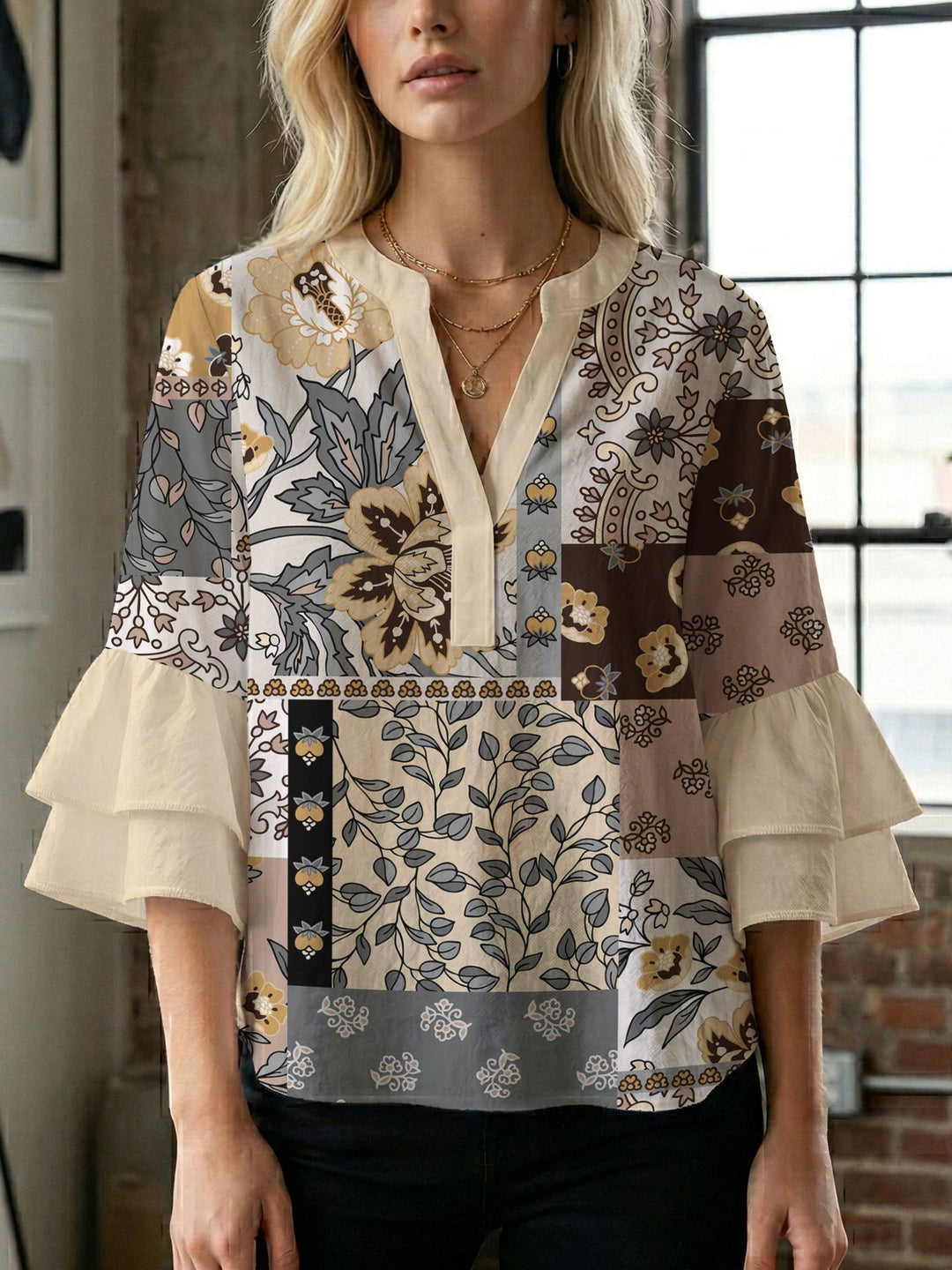 Women's blouse shirt with voluminous sleeves and creative print design Lisslune