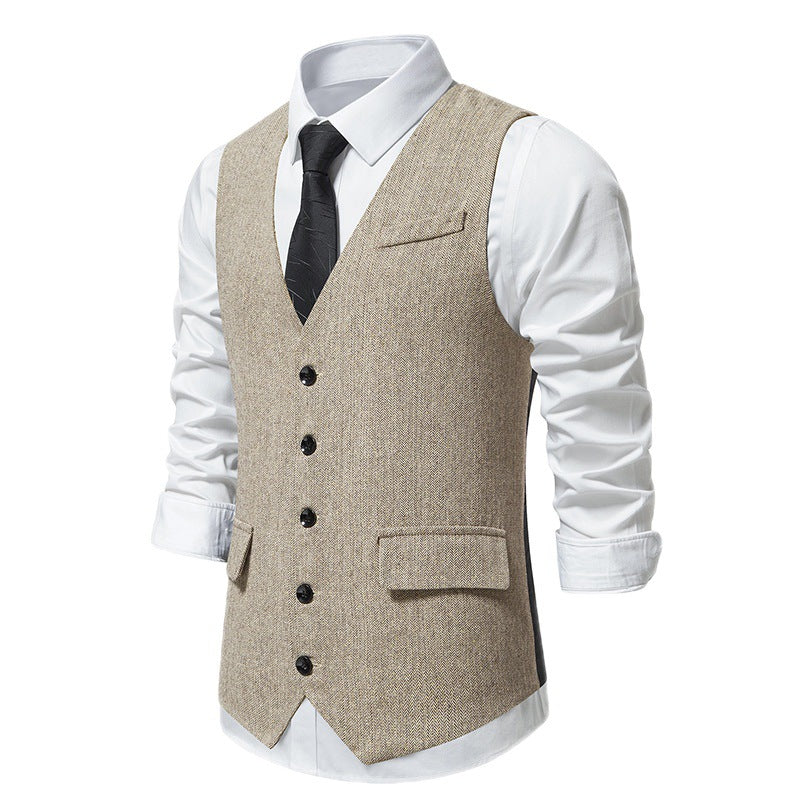 Men's elegant suit vest with fine modern design and practical pockets Lisslune