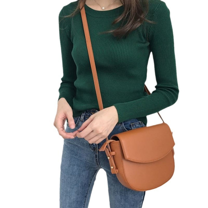 Women elegantly cut long sleeve top made of ribbed knit Lisslune
