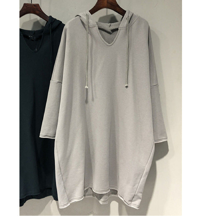 Women's hoodie dress with generous cut and hood Lisslune