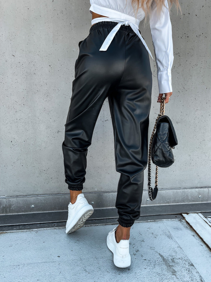Women's Comfortable Jogging Pants in sporty style with elastic waistband and pockets Lisslune