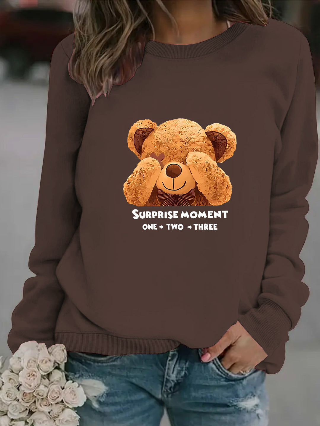 Women's sweatshirt with cute bear design and modern lettering Lisslune
