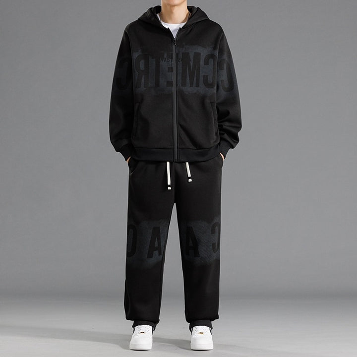 Men's tracksuit with innovative design and practical pockets Lisslune