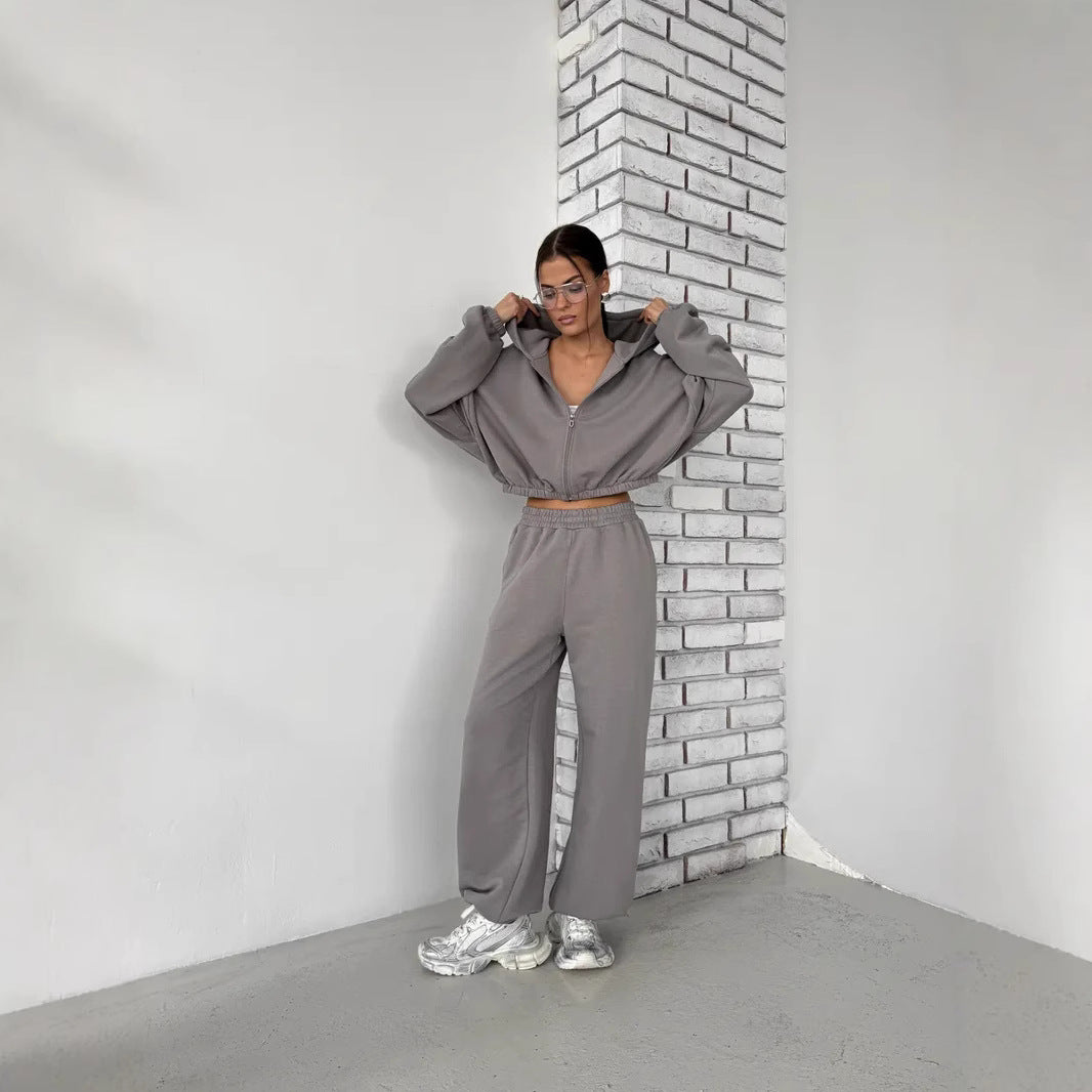 Women's sporty loungewear set with wide pants and hoodie Lisslune