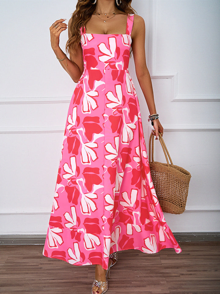 Ladies maxi dress with modern floral design and flattering silhouette Lisslune