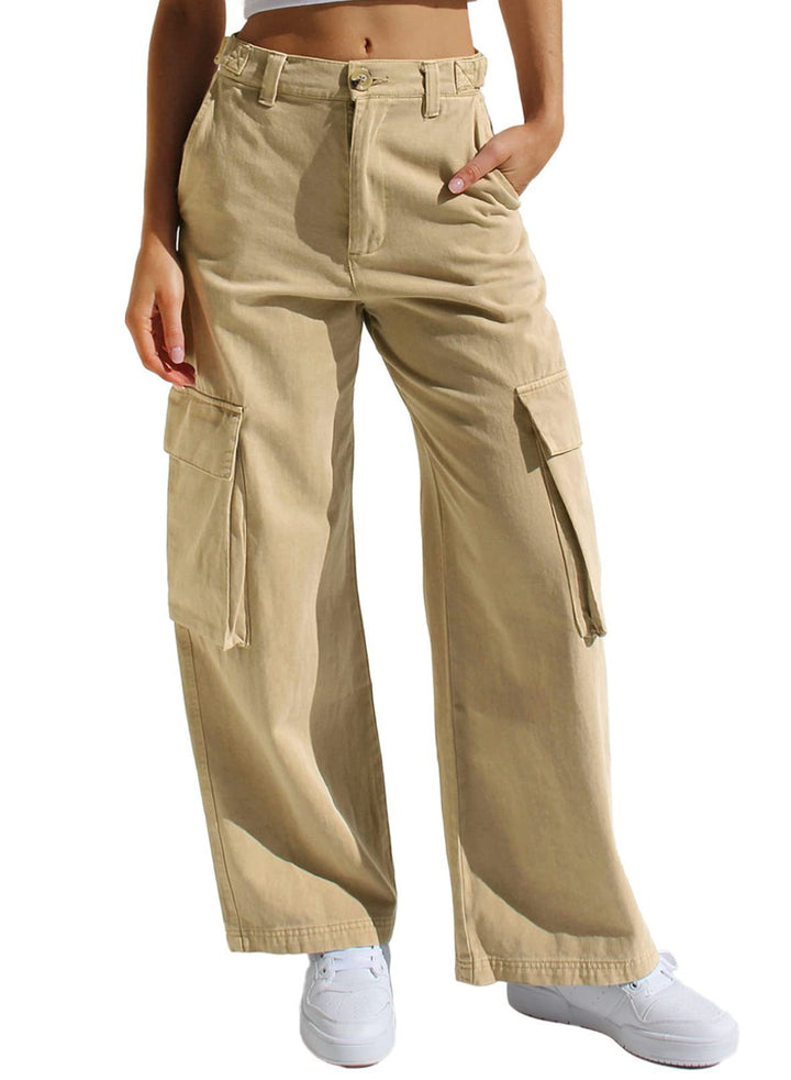 Women's cargo pants with practical side pockets and a casual cut Lisslune