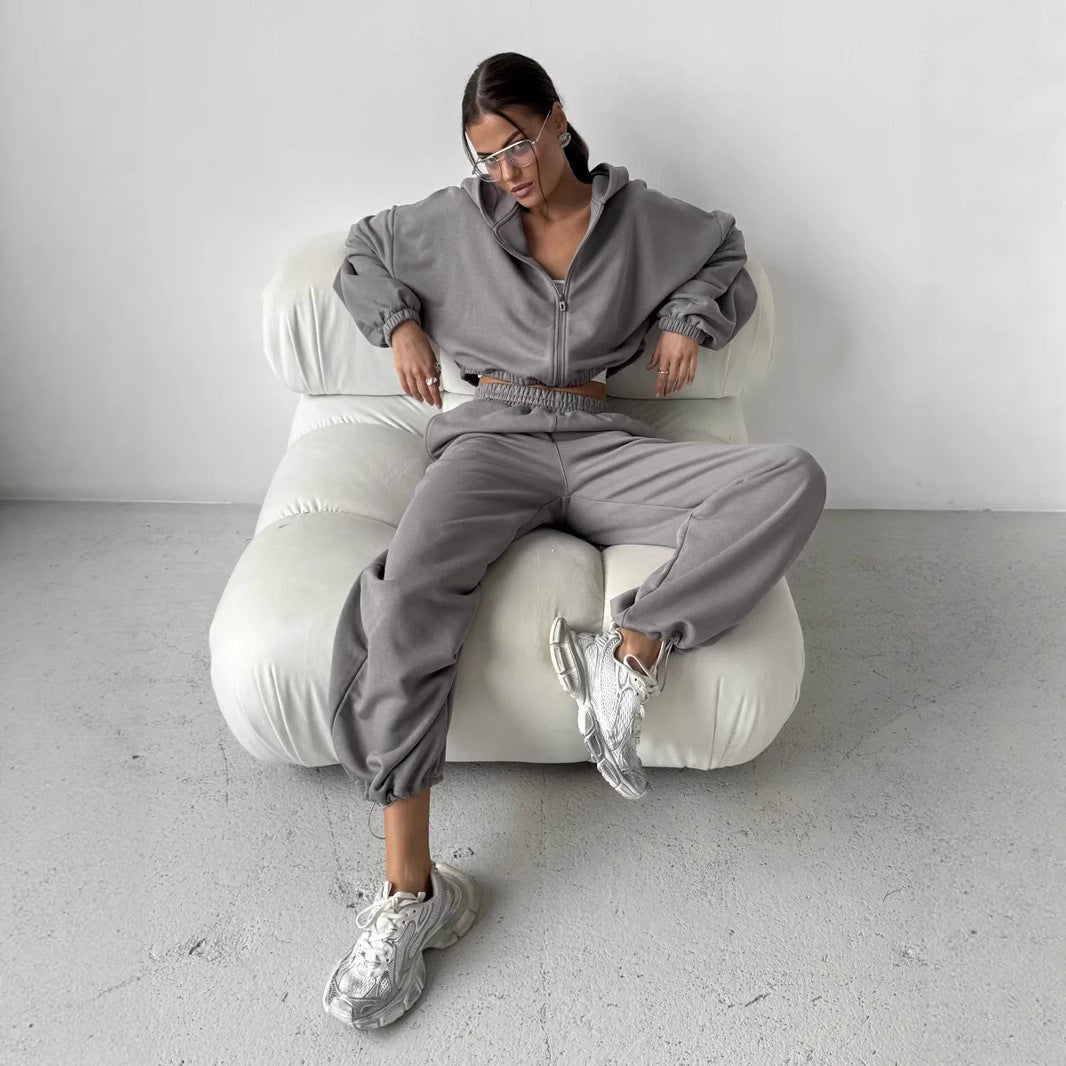 Women's sporty loungewear set with wide pants and hoodie Lisslune