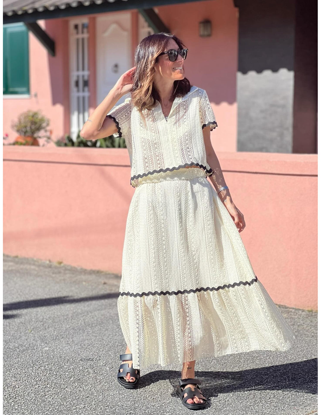 Women's maxi dress with voluminous skirt and elegant ruffle Lune London