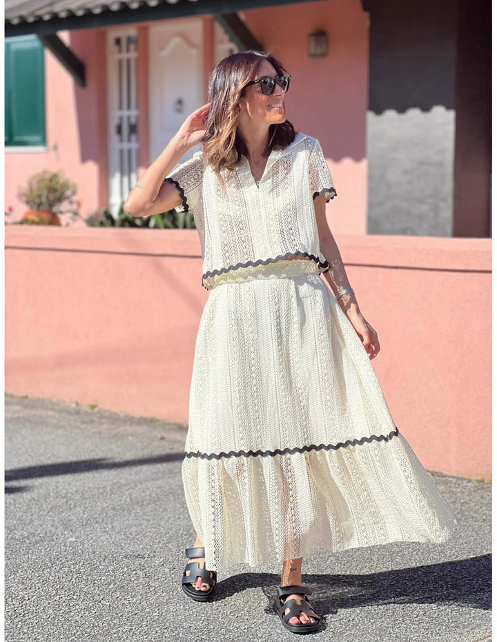 Women's maxi dress with voluminous skirt and elegant ruffle Lune London