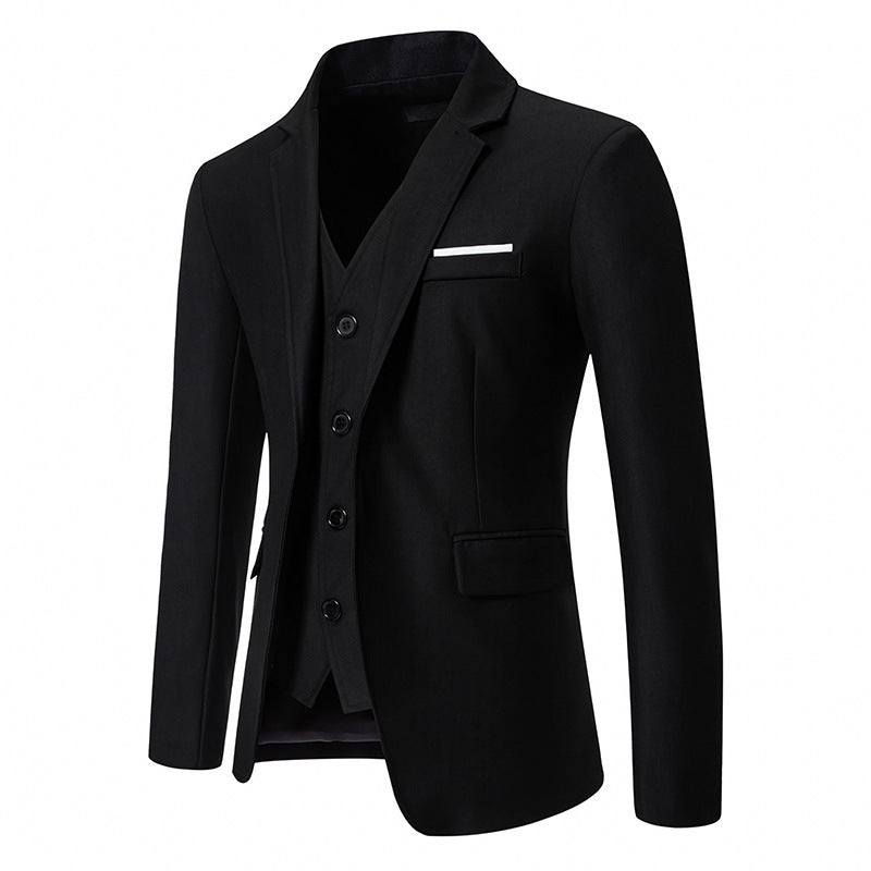 Men's elegant suit set with modern cut and fine details Lisslune