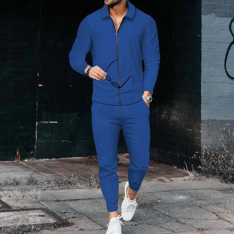 Men's fashionable tracksuit with textured top and modern pants Lisslune