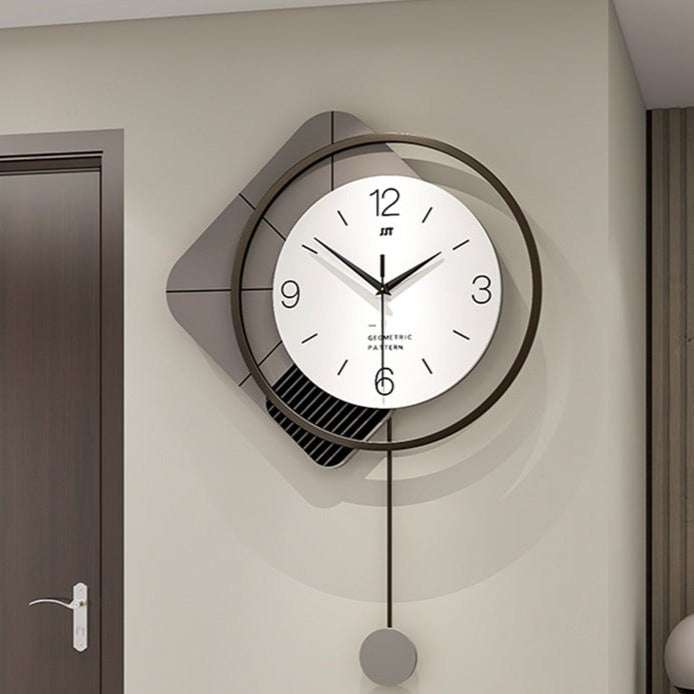Lisslune | TimeSwing - Modern geometric pendulum clock