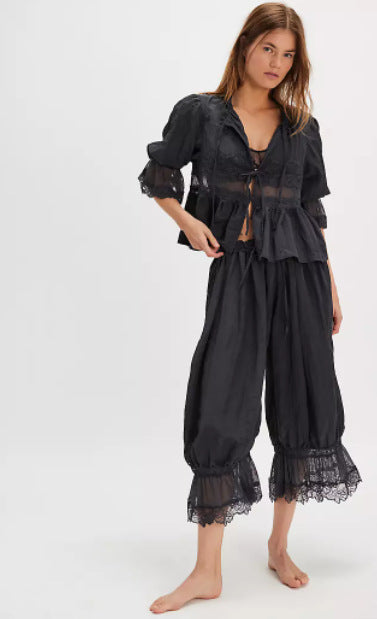 Women's Airy and Elegant Culotte with Lace Trim Lisslune