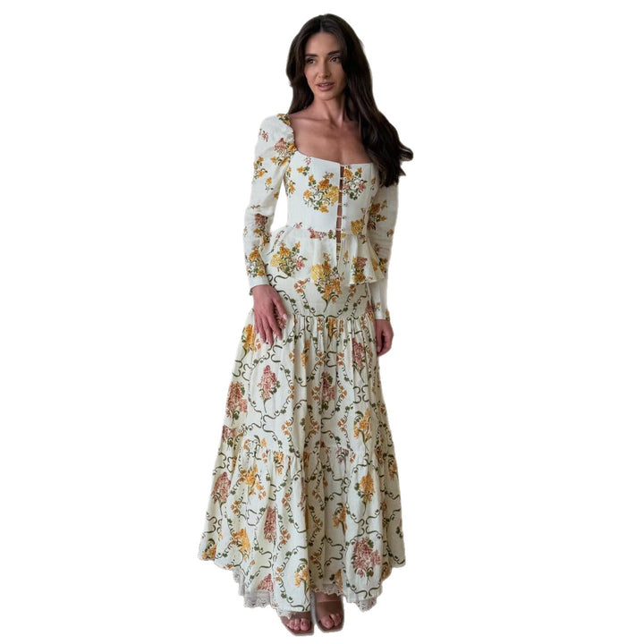 Ladies lace blouse with decorative button detail and voluminous sleeves Lisslune