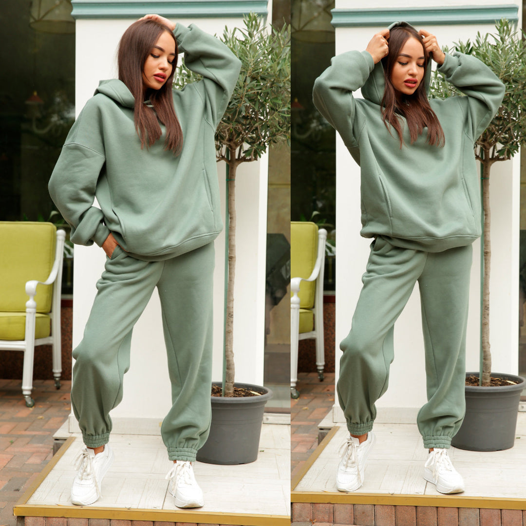 Women's comfortable hoodie and jogger set Lisslune
