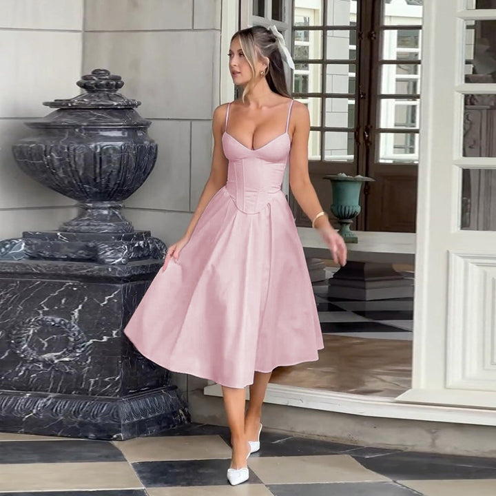 Women's Elegant Maxi Dress with Fitted Bodice and Flowing Skirt Lune London