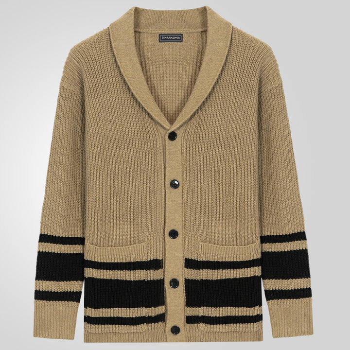 Men's chunky knit cardigan with modern details and practical pockets Lisslune