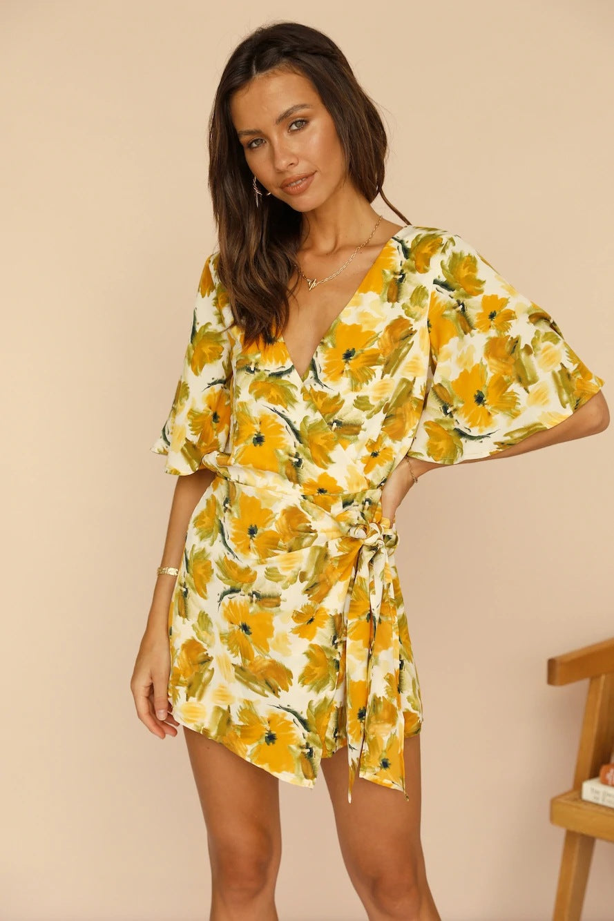 Women's Elegant Wrap Dress with Floral Pattern and Casual Design