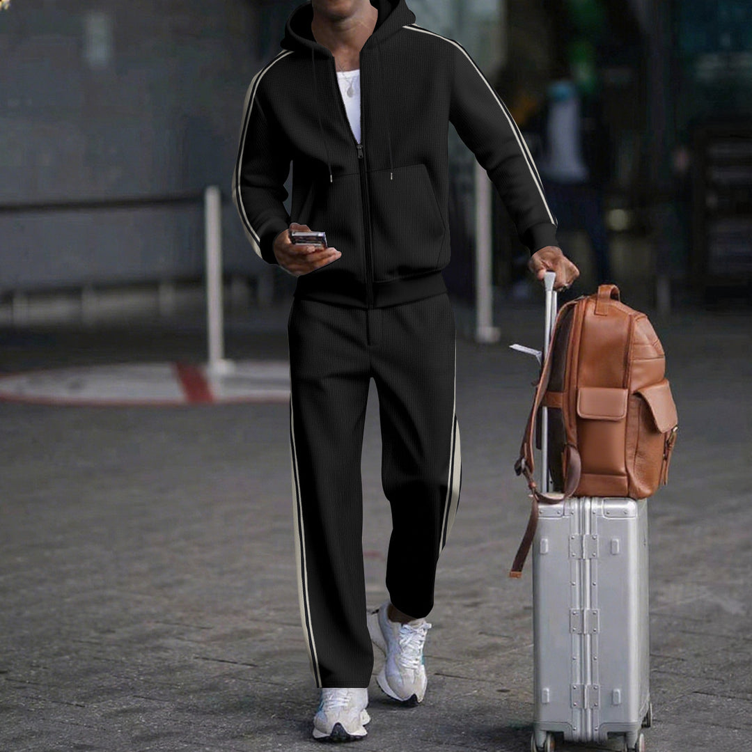 Men's sporty travel suit with functional pockets and breathable material Lisslune