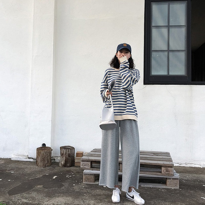 Women's striped sweatshirt with a loose fit and casual sleeves