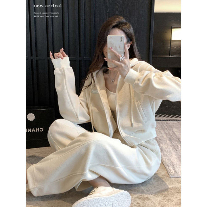 Women's Cozy Crop Jacket with Pockets and Casual Cut Lisslune